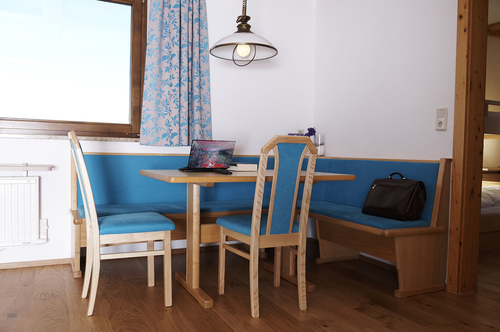 Aparthotel Hutter Gmbh Katschberghöhe Εξωτερικό φωτογραφία